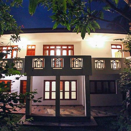 12 B Lewella Road, Kandy. Exterior photo