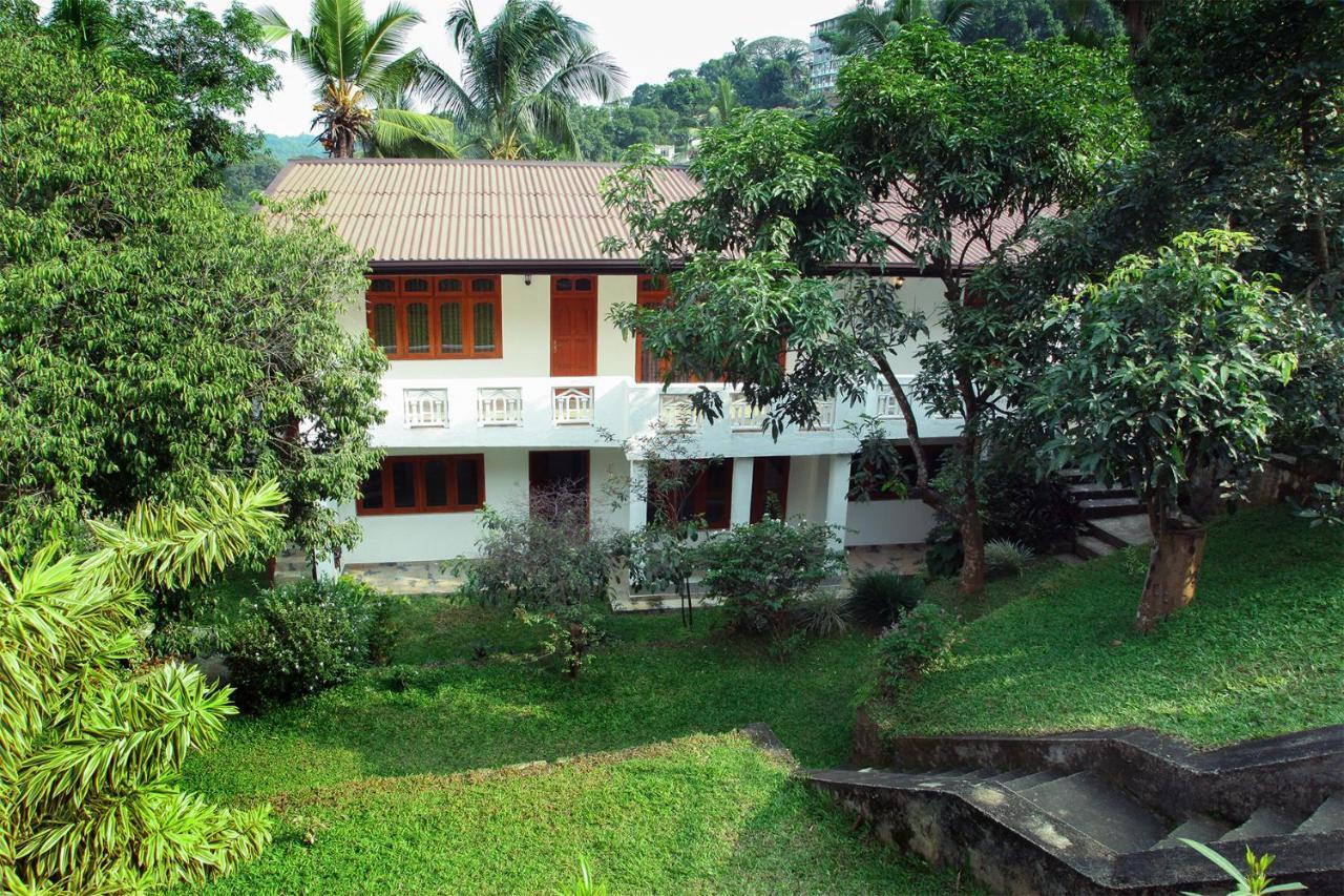 12 B Lewella Road, Kandy. Exterior photo