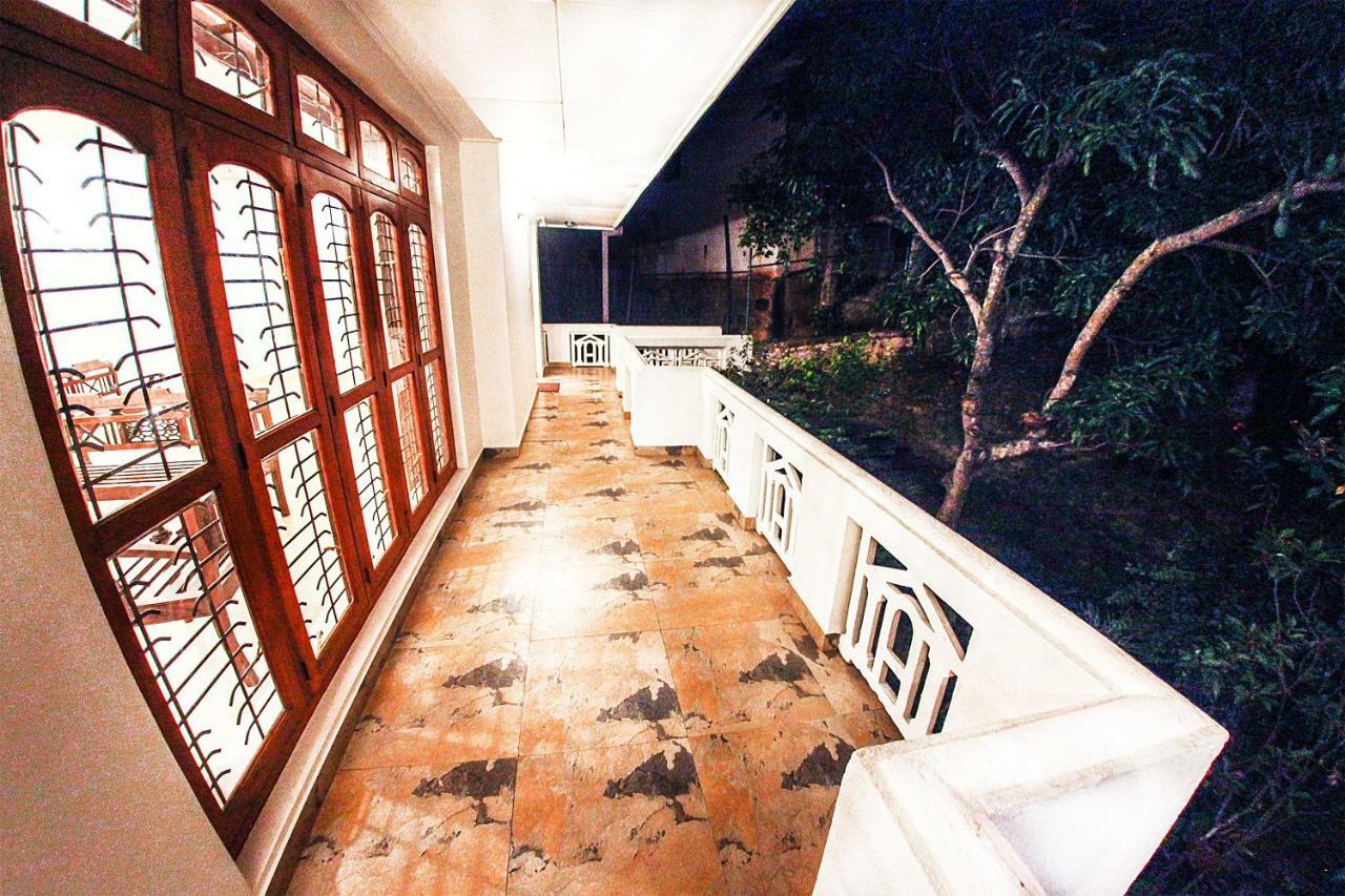 12 B Lewella Road, Kandy. Exterior photo